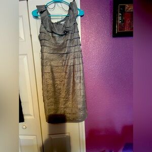 London Times silver gray ruffle sleeveless after 5 dress